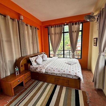 Siddhartha Garden Ayurveda Hotel โพคารา ภายนอก รูปภาพ