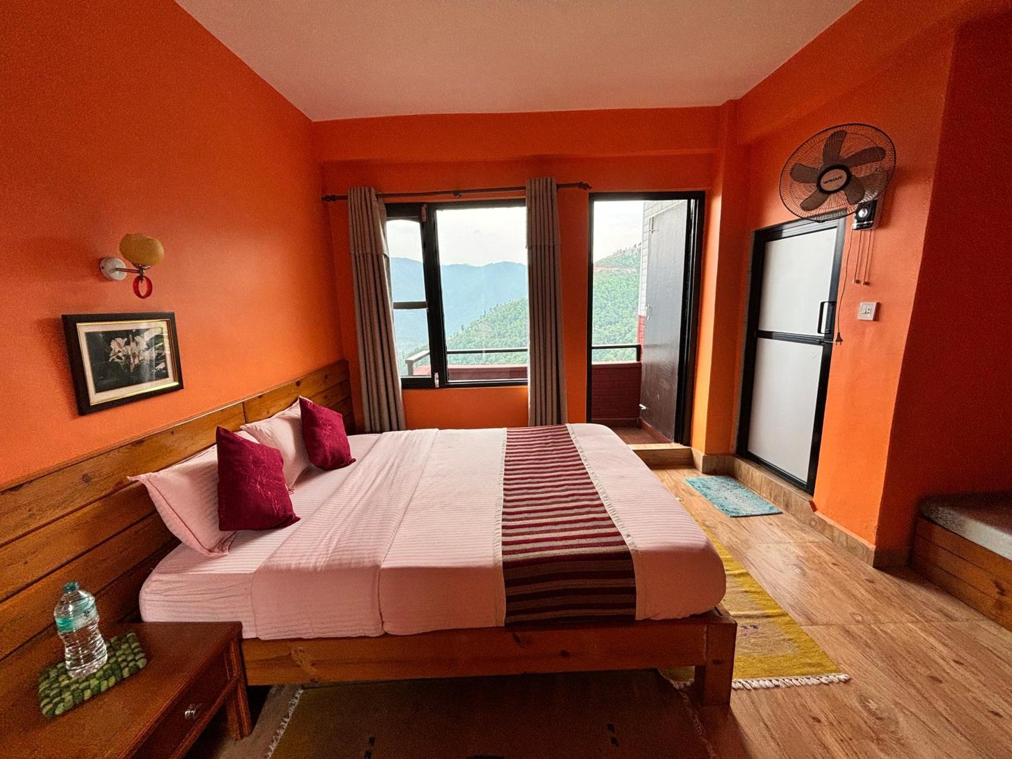 Siddhartha Garden Ayurveda Hotel โพคารา ภายนอก รูปภาพ