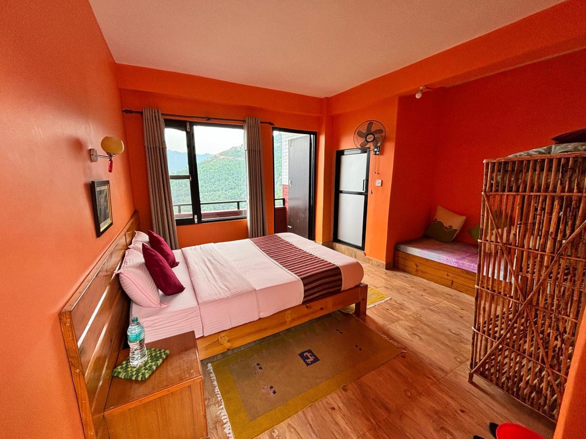 Siddhartha Garden Ayurveda Hotel โพคารา ภายนอก รูปภาพ