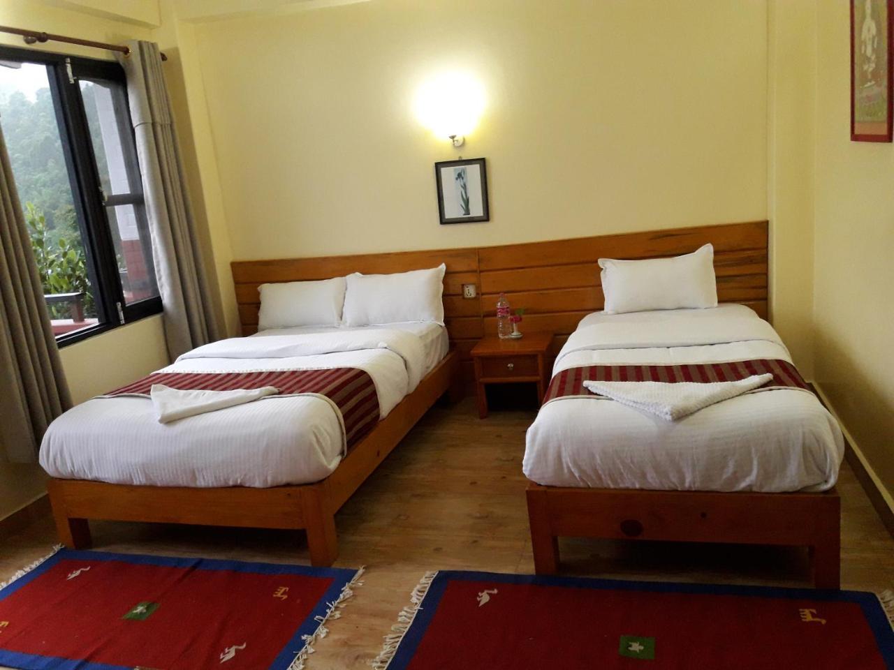 Siddhartha Garden Ayurveda Hotel โพคารา ภายนอก รูปภาพ