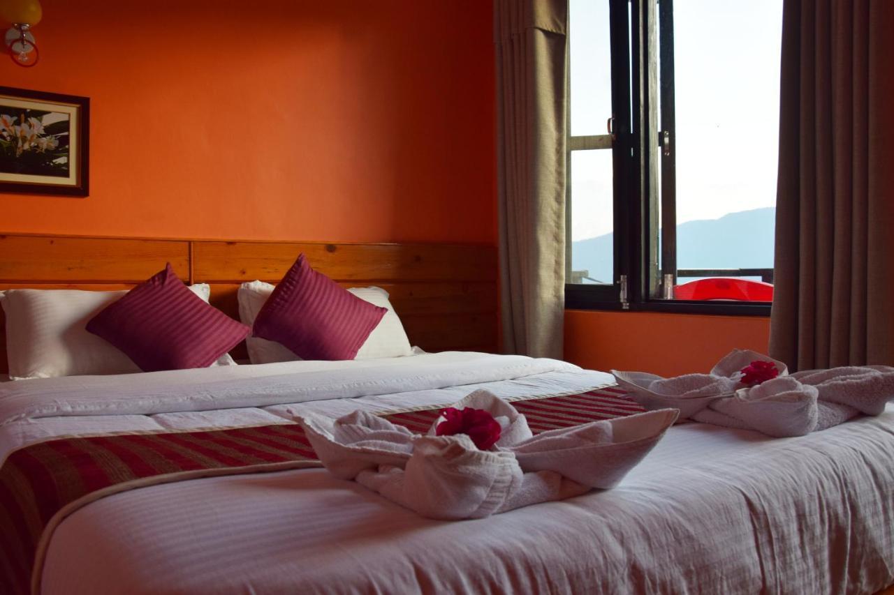 Siddhartha Garden Ayurveda Hotel โพคารา ภายนอก รูปภาพ